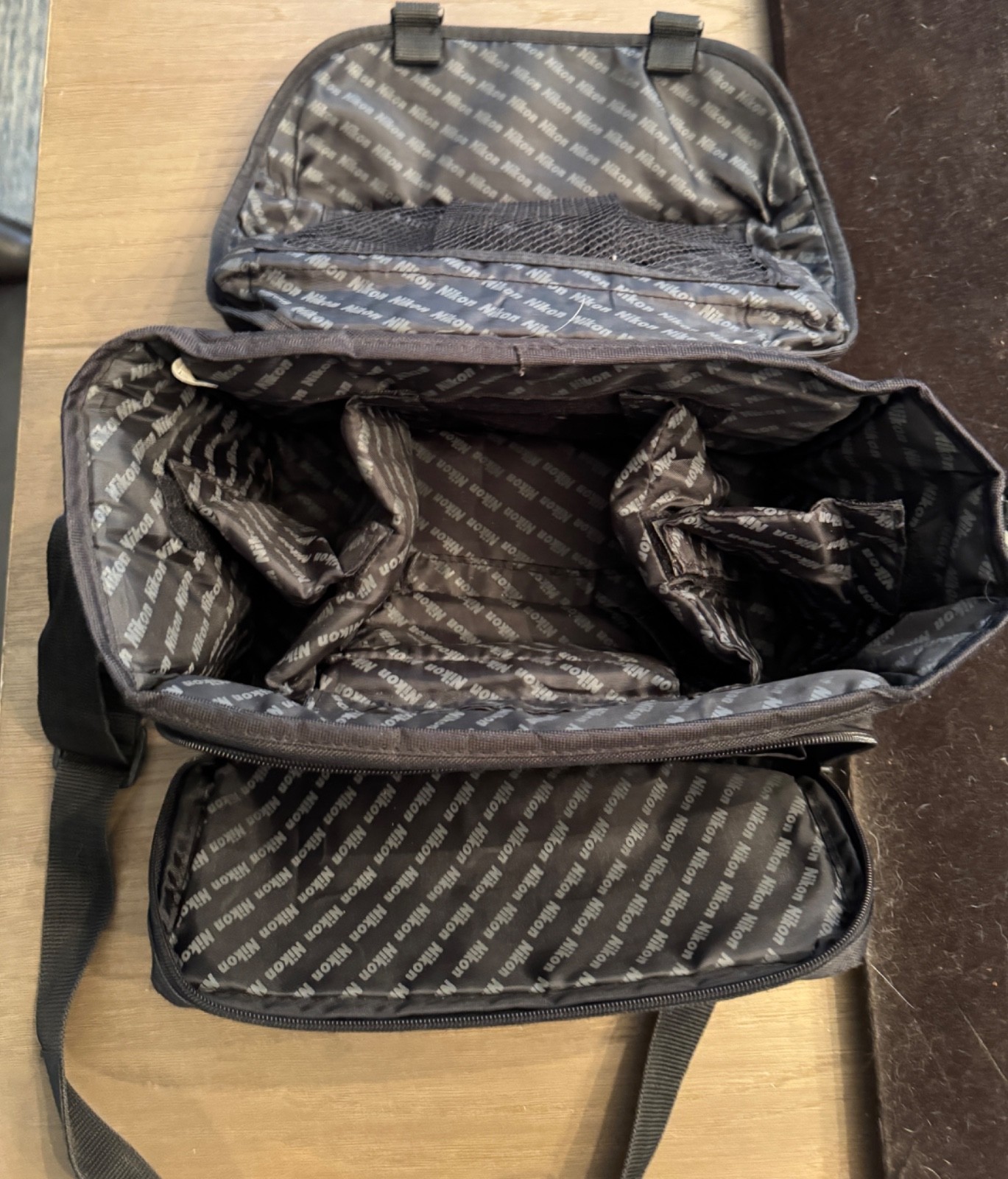 NIKON Camera Bag Adjustable Shoulder Interior Pouches AUTHENTIC