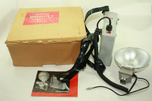 VINTAGE MINICAM SPEEDLITE V FLASH w/ BATTERY PACK  MADE IN JAPAN