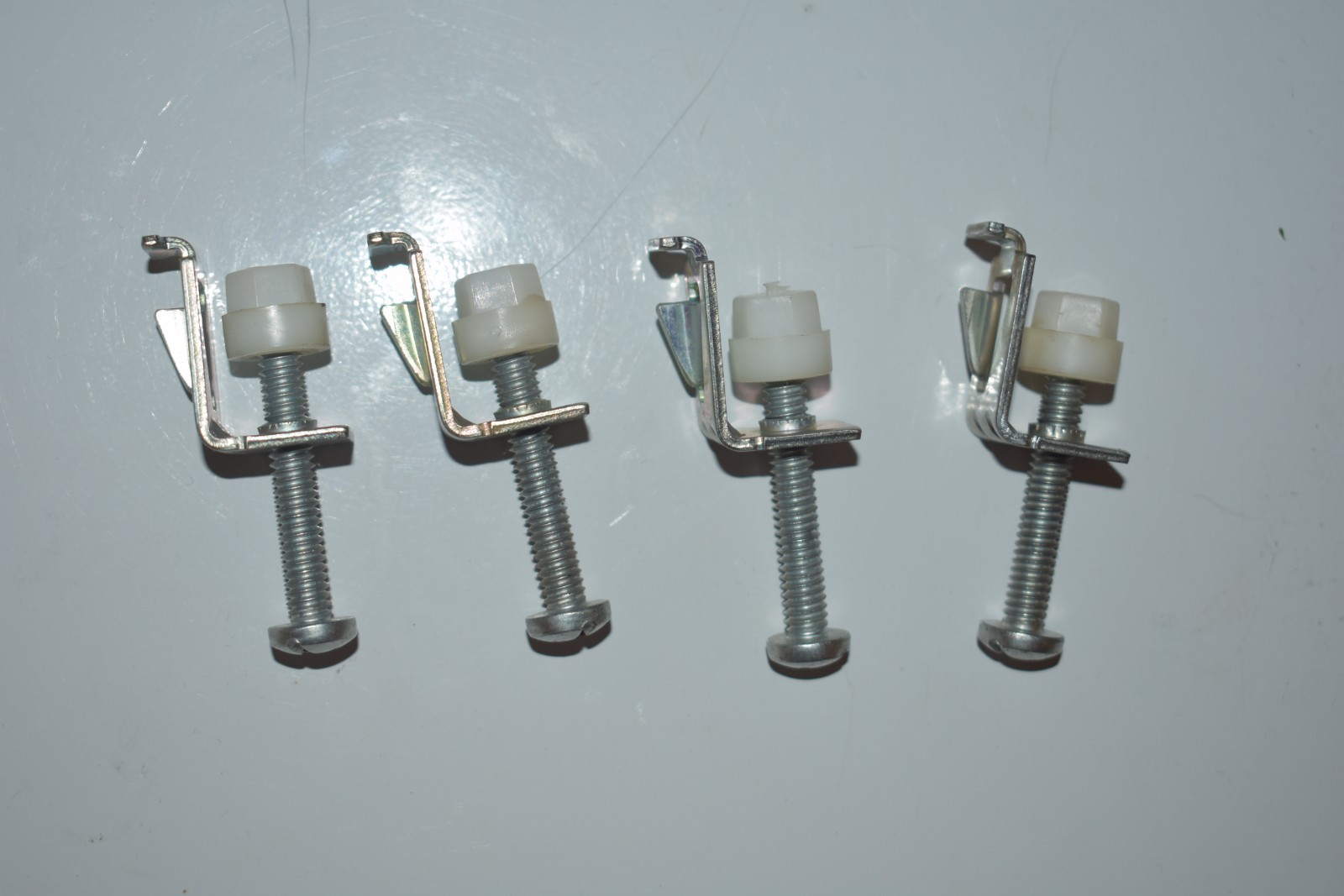 2711P-RTMC Allen Bradley Mounting Clips PanelView Plus Set of 4