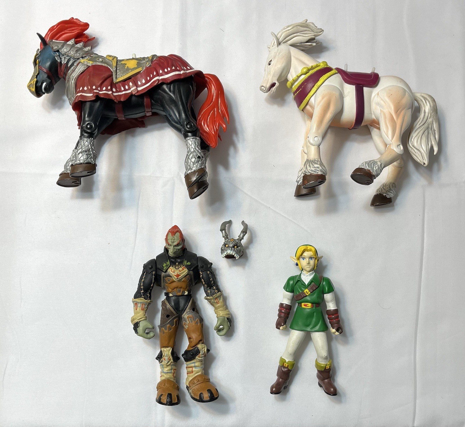 ZELDA OCARINA TIME FIGURE LOT LINK 2000 TOYBIZ NINTENDO Horse Bandai