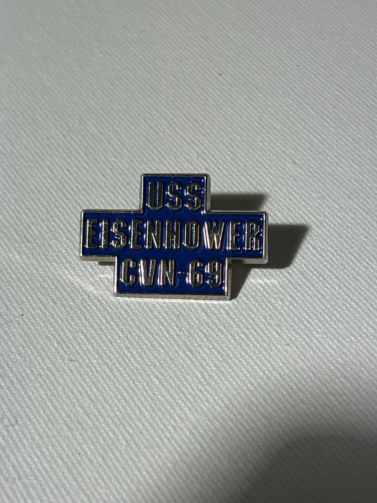US NAVY USS EISENHOWER (CVN-69) TEXT HAT PIN MEASURES 1 AND 1/4 INCHES