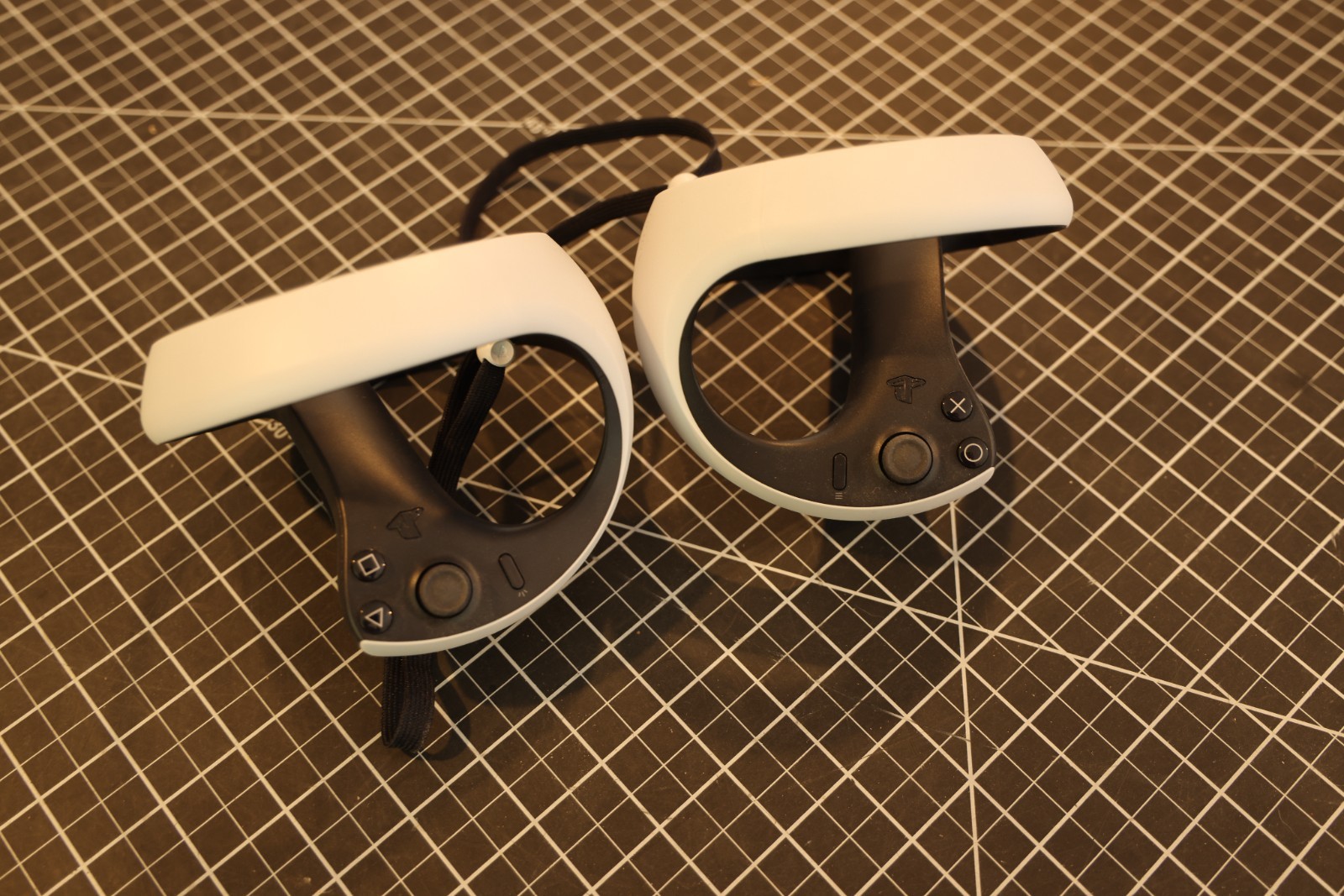 Sony PlayStation VR2 PSVR2 PC Adapter Sense Controller Charging Station Bundle