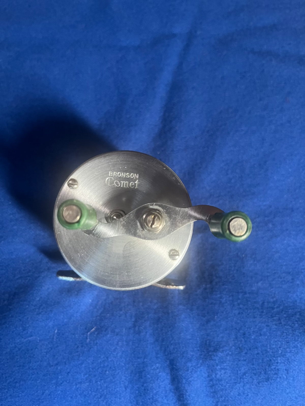Vintage Bronson Comet Bait Casting Bass Fishing Reel w/Vintage Green Handles