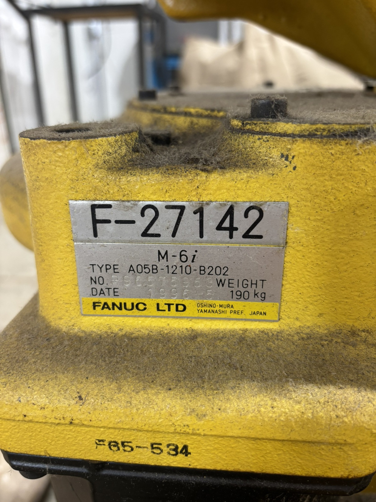 Fanuc M-6I Industrial Robot 6 Axis R-J2 Controller Teach Pendent Complete Unit