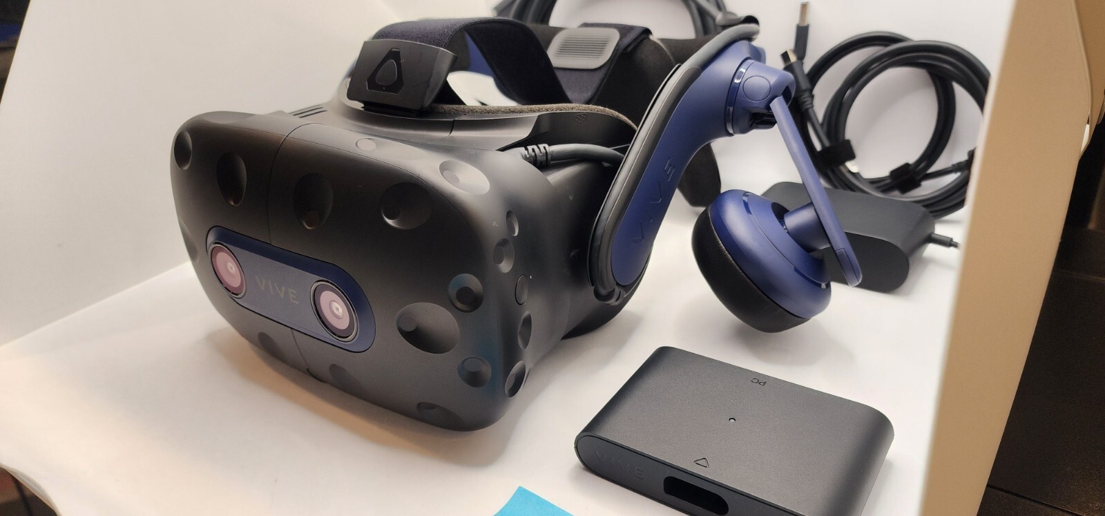 🔥 HTC Vive Pro 2 VR 🔥 Headset + Link Box + Cables - A+ Excellent Condition