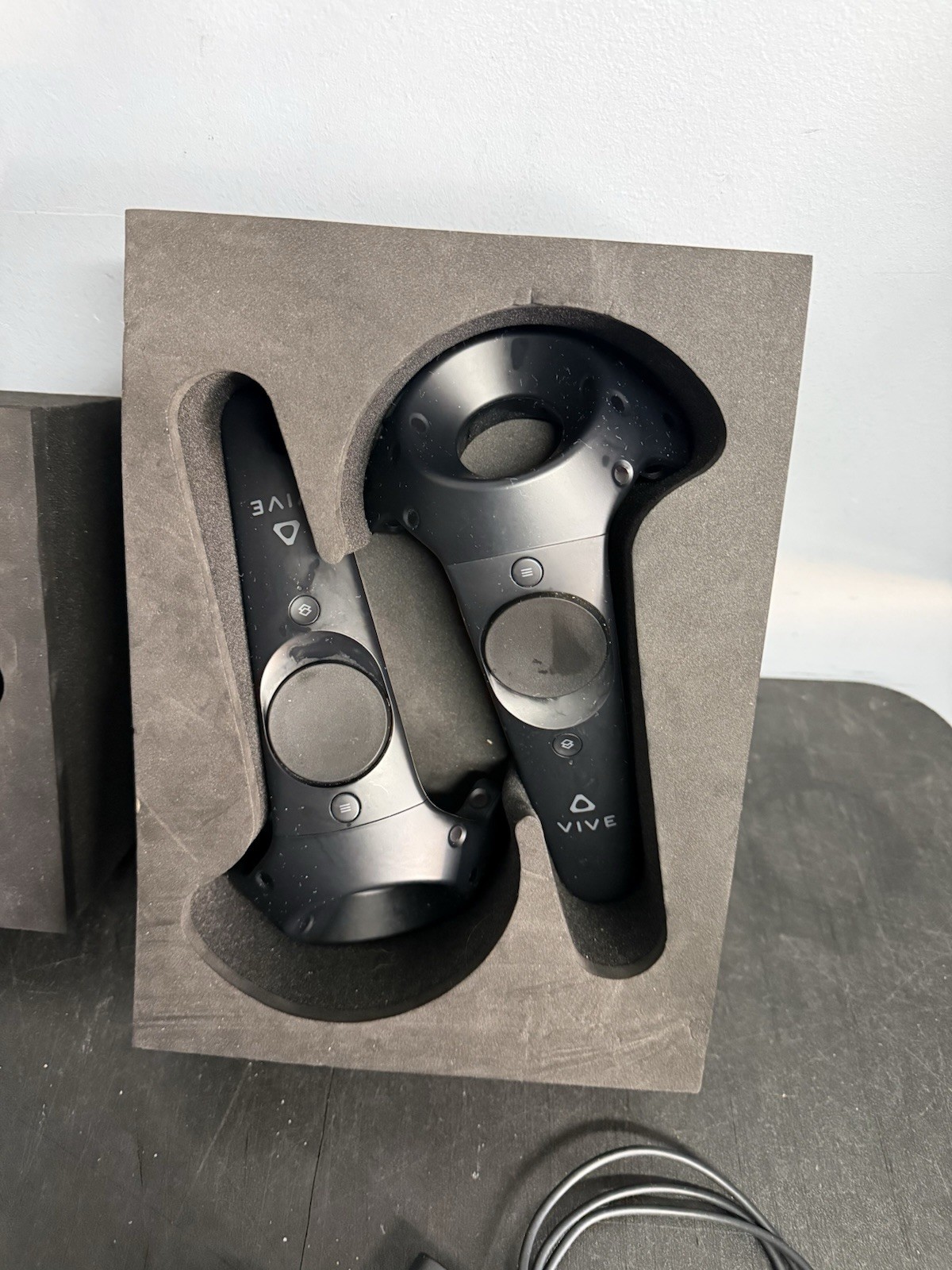 HTC Vive VR Headset System Virtual Reality *READ*