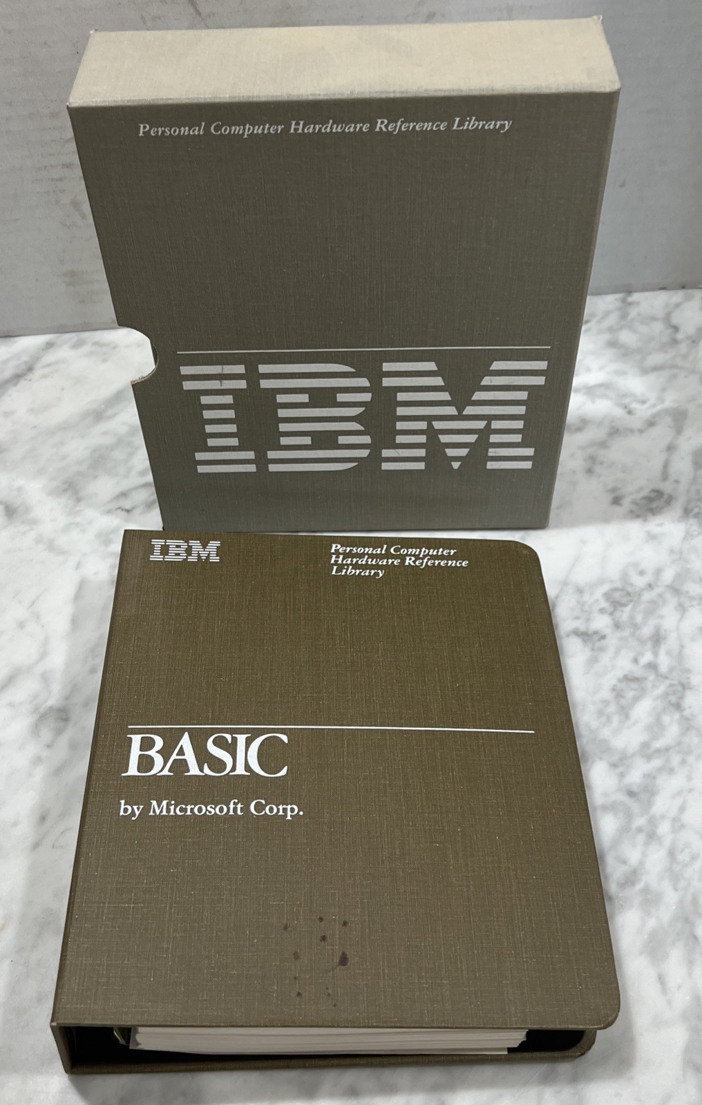 IBM BASIC Reference 1982 1.10 2nd Basic Microsoft Computer Reference Library