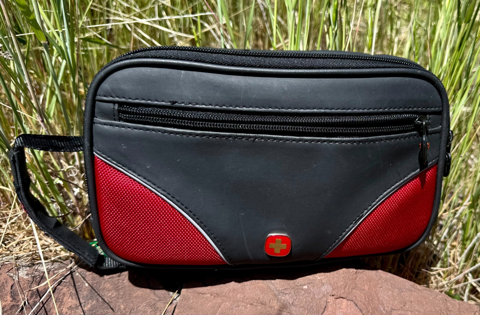 Swiss Gear Toiletry Bag Shaving Kit Dopp Travel Case Zip Dual Compartments