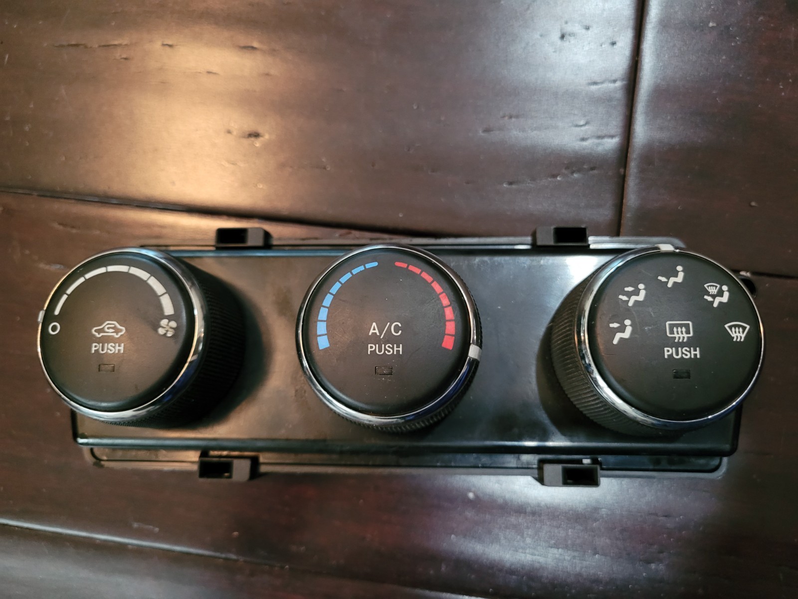 USED 2010-2012 Jeep Liberty Climate Control Unit Heater & AC Temperature HVAC
