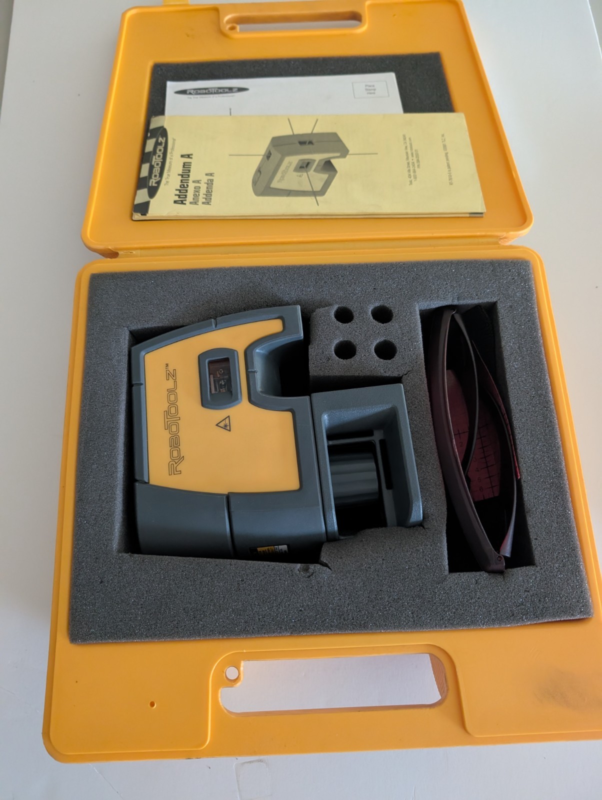 LAZER LEVEL/RoboToolz RT-7610-5 Electronic Self Leveling 5-beam Laser Level