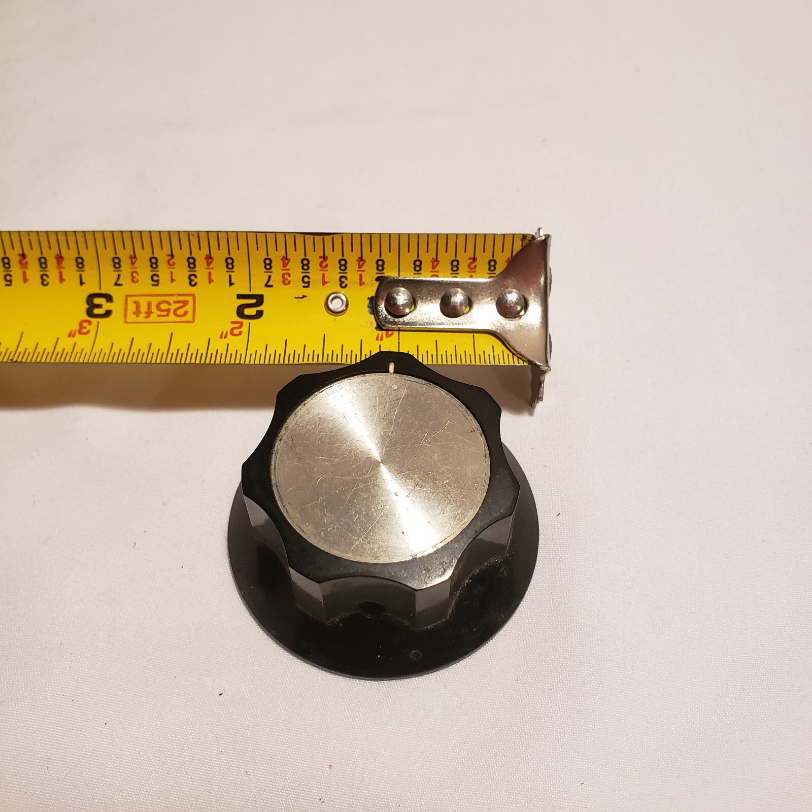 Vintage Plastic Knob Gates Radio Etc 2"