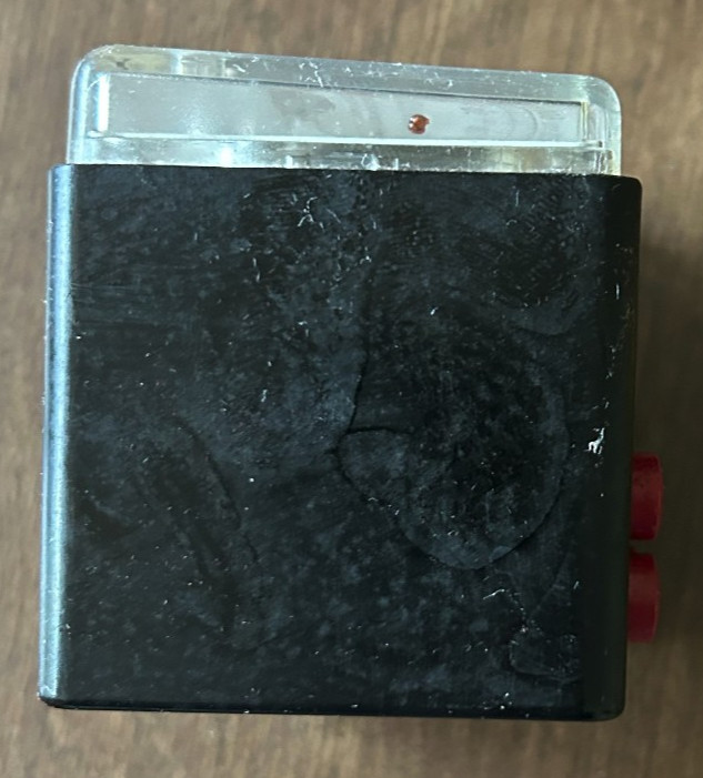 ITT General Controls 500R106 DC Millivolt Meter, Analog with Case
