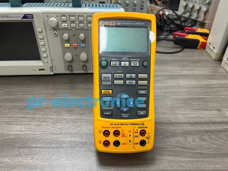 Fluke 726 Multifunction Process Calibrator Calibrated /tested good