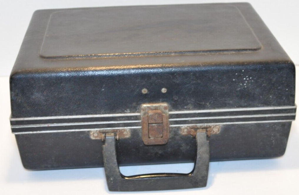 B&K Model 466 CRT Tester Rejuvenator by Dynascan AS IS Untested Powers On *READ*
