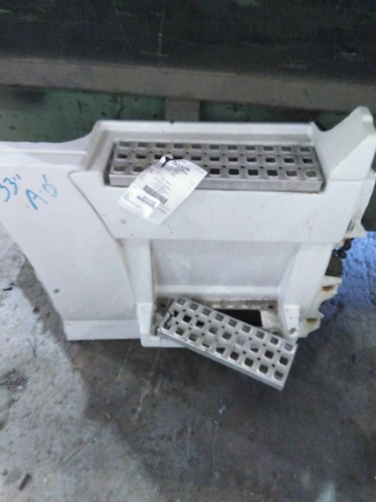 For 2018 VOLVO VNL SIDE FAIRING Right , OH