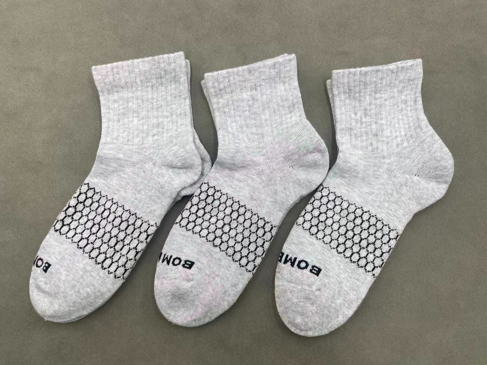 3 Pairs Bombas Women's Solid Quarter socks Size Medium 8-10.5 Gray