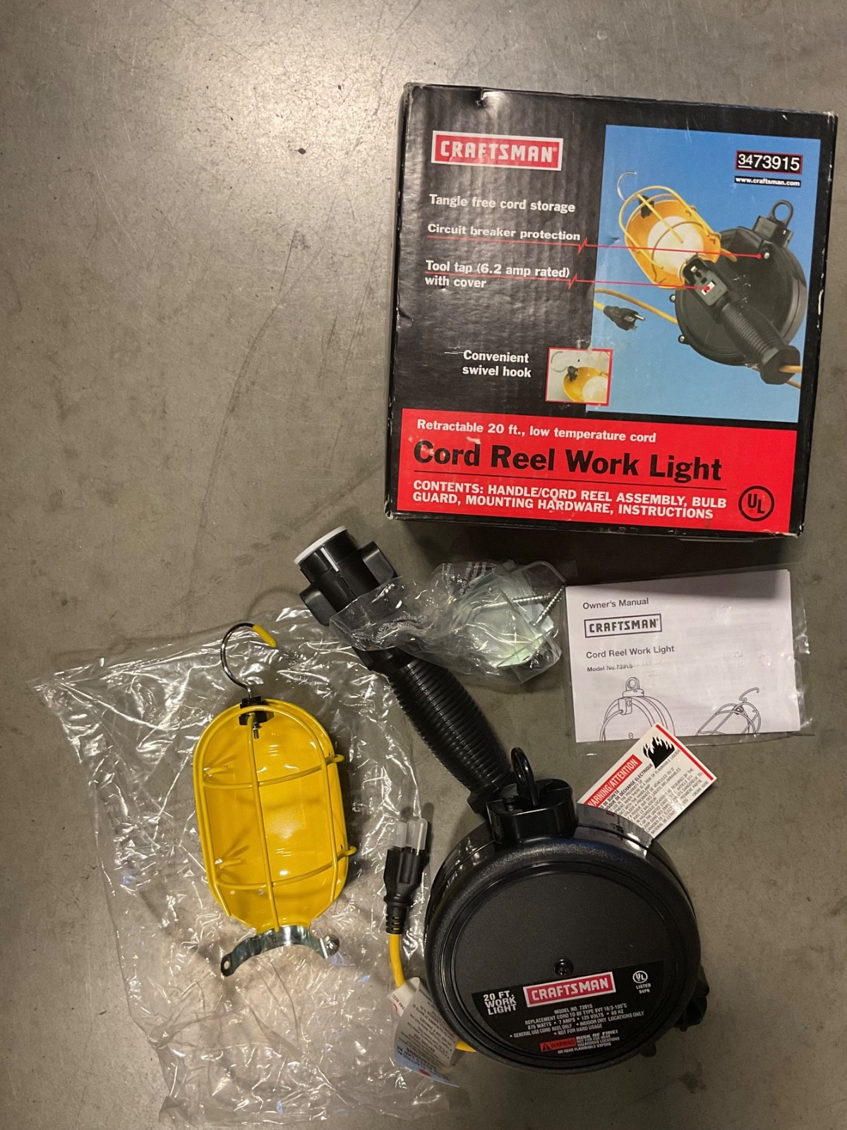 Craftsman Retractable 20 Ft Corded Retractable Work Light Tool !LOOK!