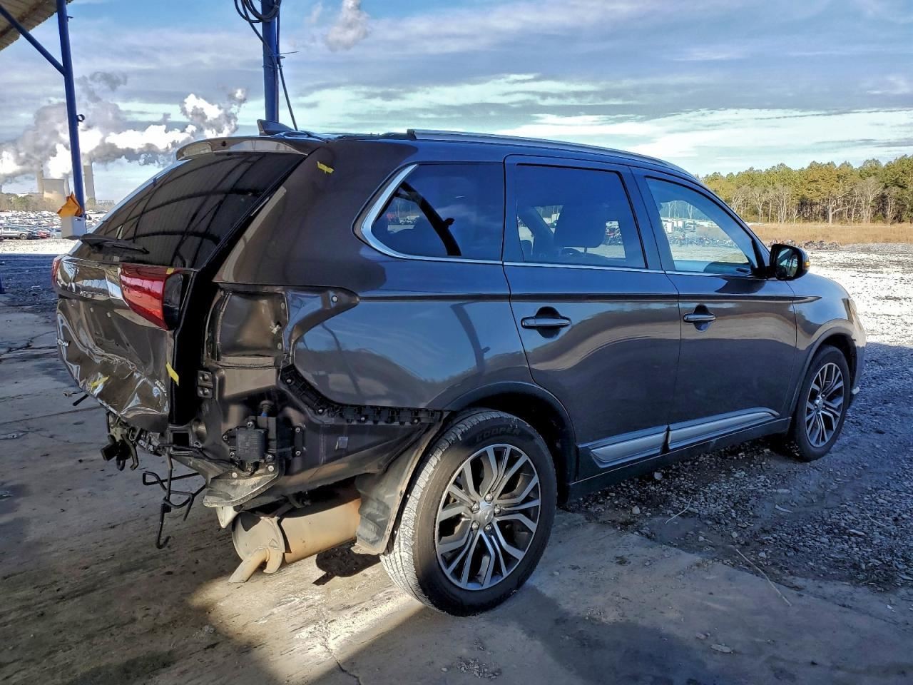OUTLANDER 2017 Glove Box 4949592