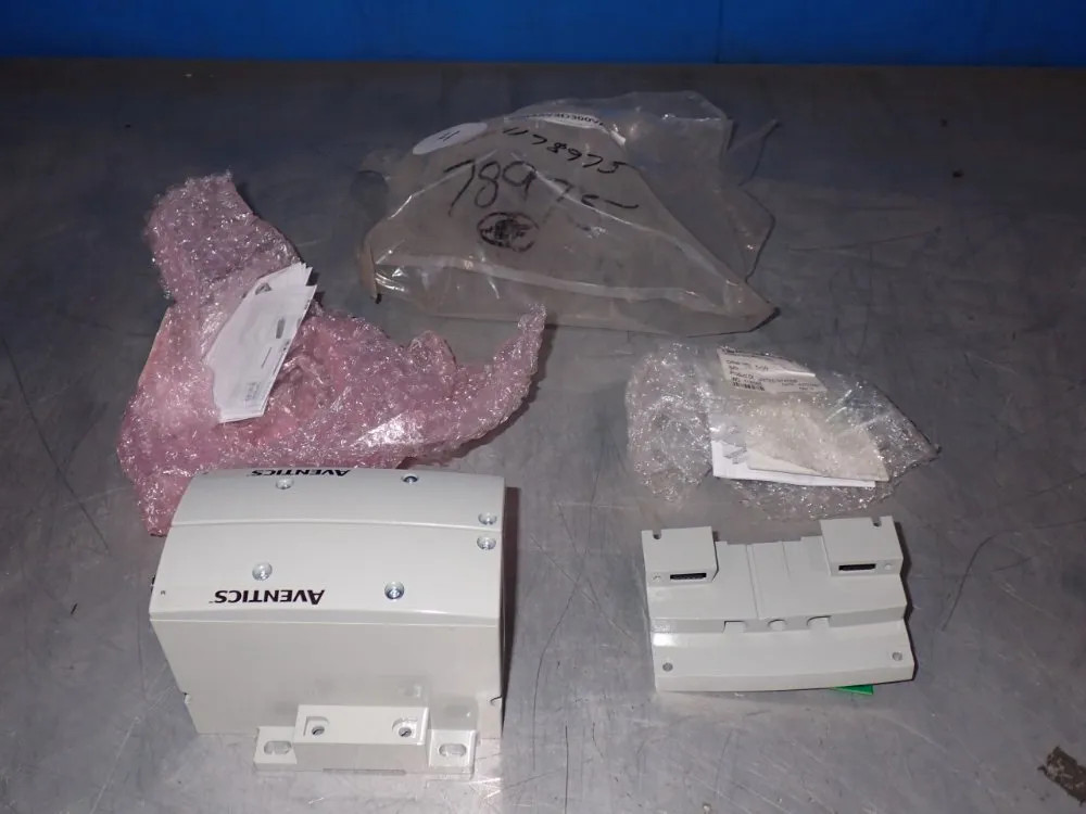 AVENTICS PNEUMATIC MANIFOLD ASSEMBLY 8503AV3D300VA00