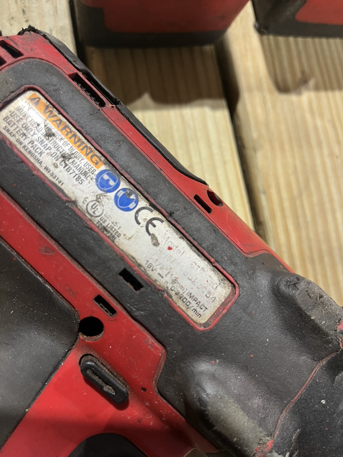 Snap On CT7850 1/2”18V Impact Wrench With (2) 18V 4.0AH Battery And Charger