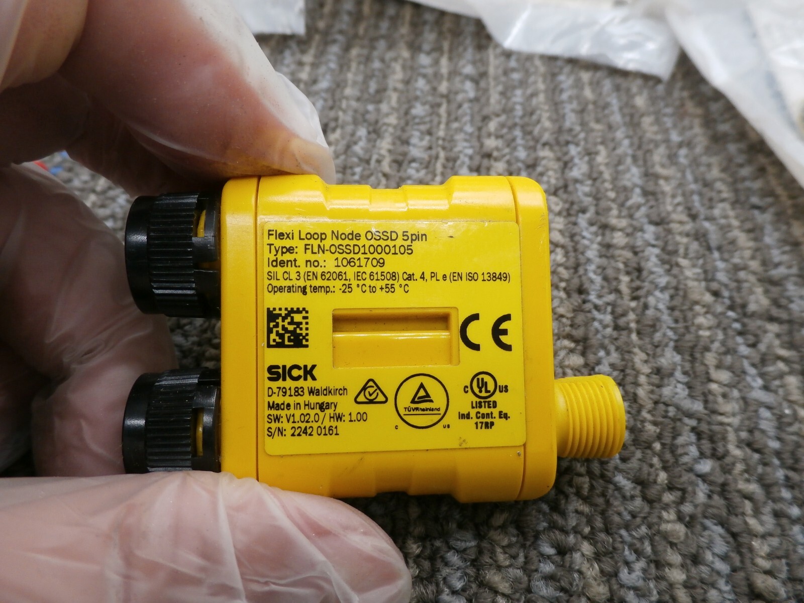 Sick FLN-OSSD1000105 Safe Series Connection Flexi Loop / Node For Safety Sensors