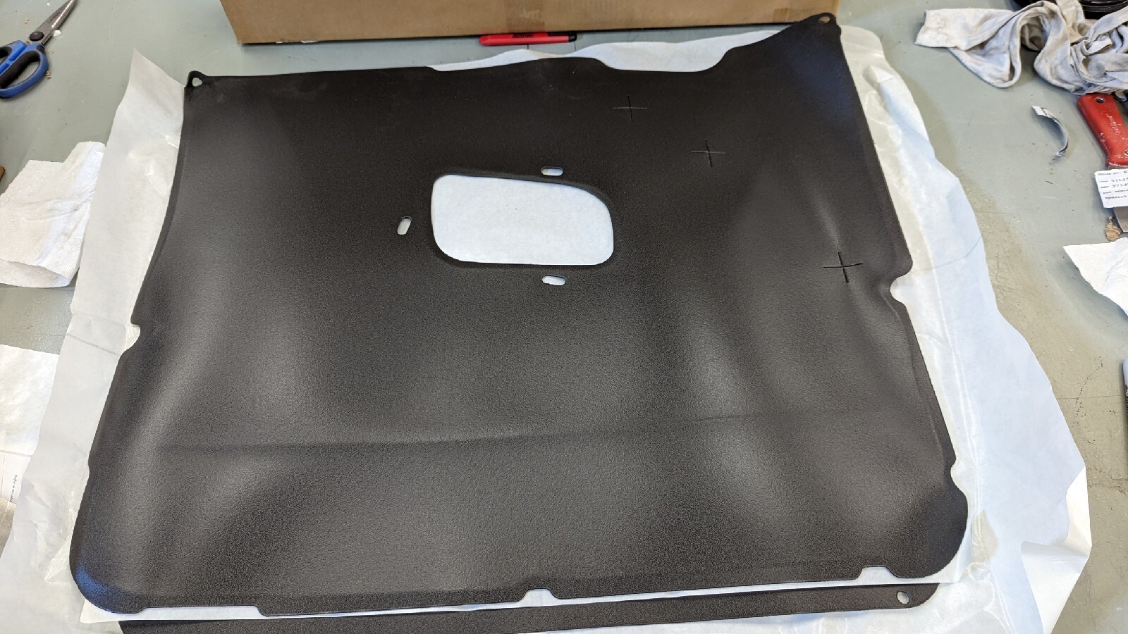 3713540C2 INTERNATIONAL 7400 4400 7500 Inner Door Seal Liner Shield
