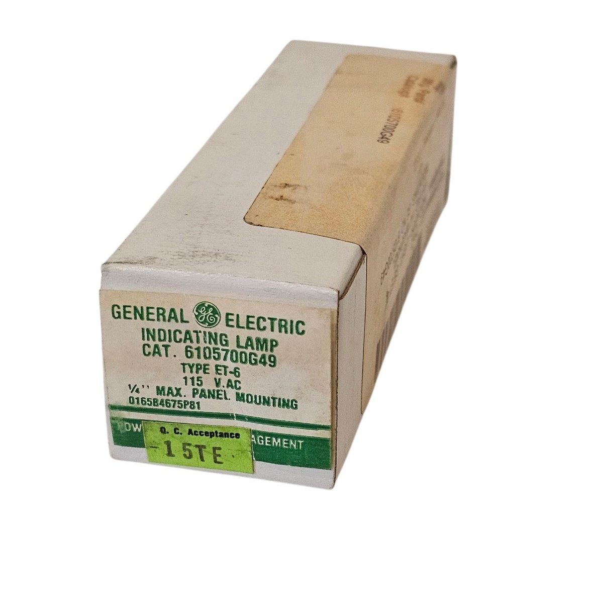NIB GENERAL ELECTRIC 6105700G49 INDICATING LAMP TYPE ET-6 115 VAC