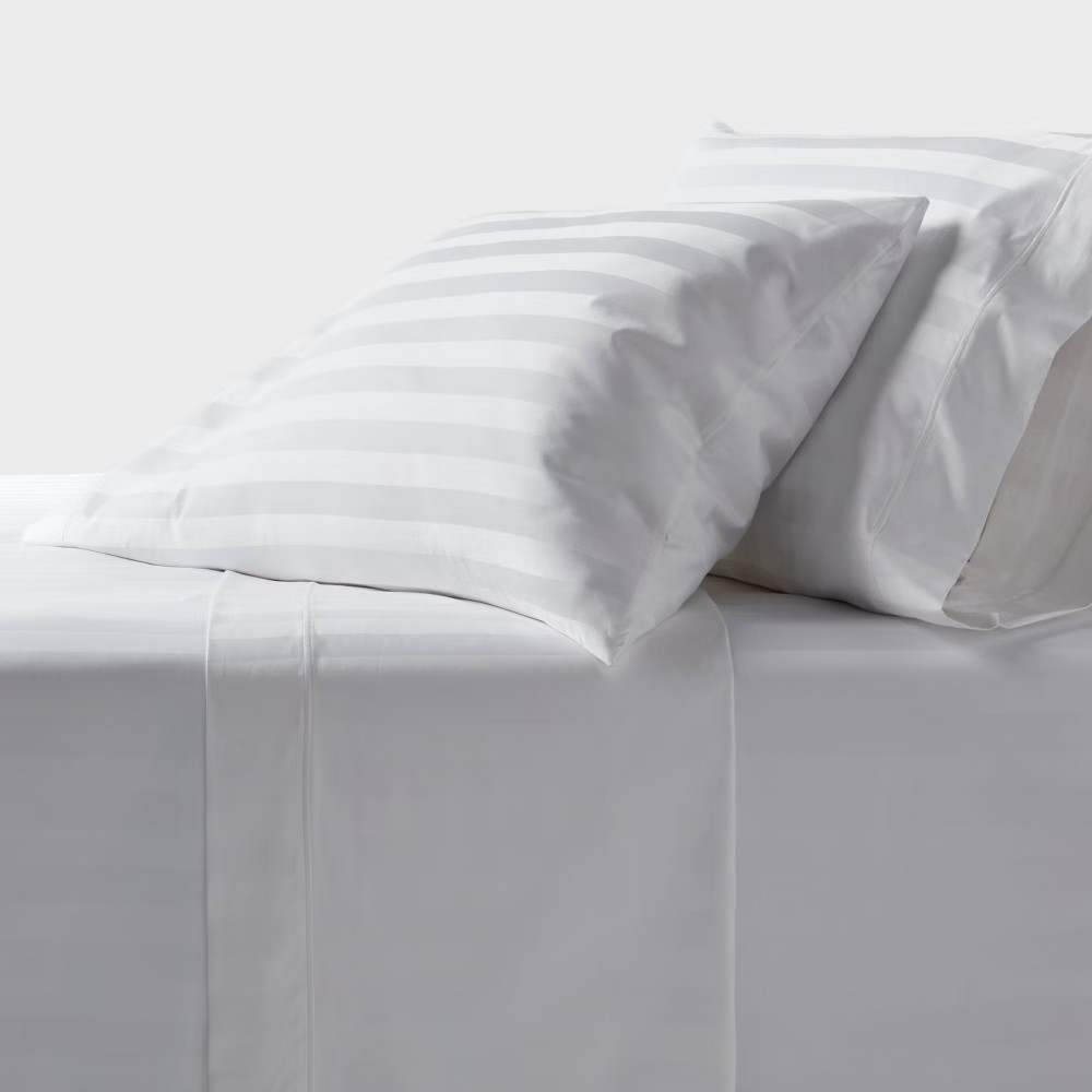 Twin/Twin XL 800 Thread Count Hotel Collection Sheet Set Damask White Hem