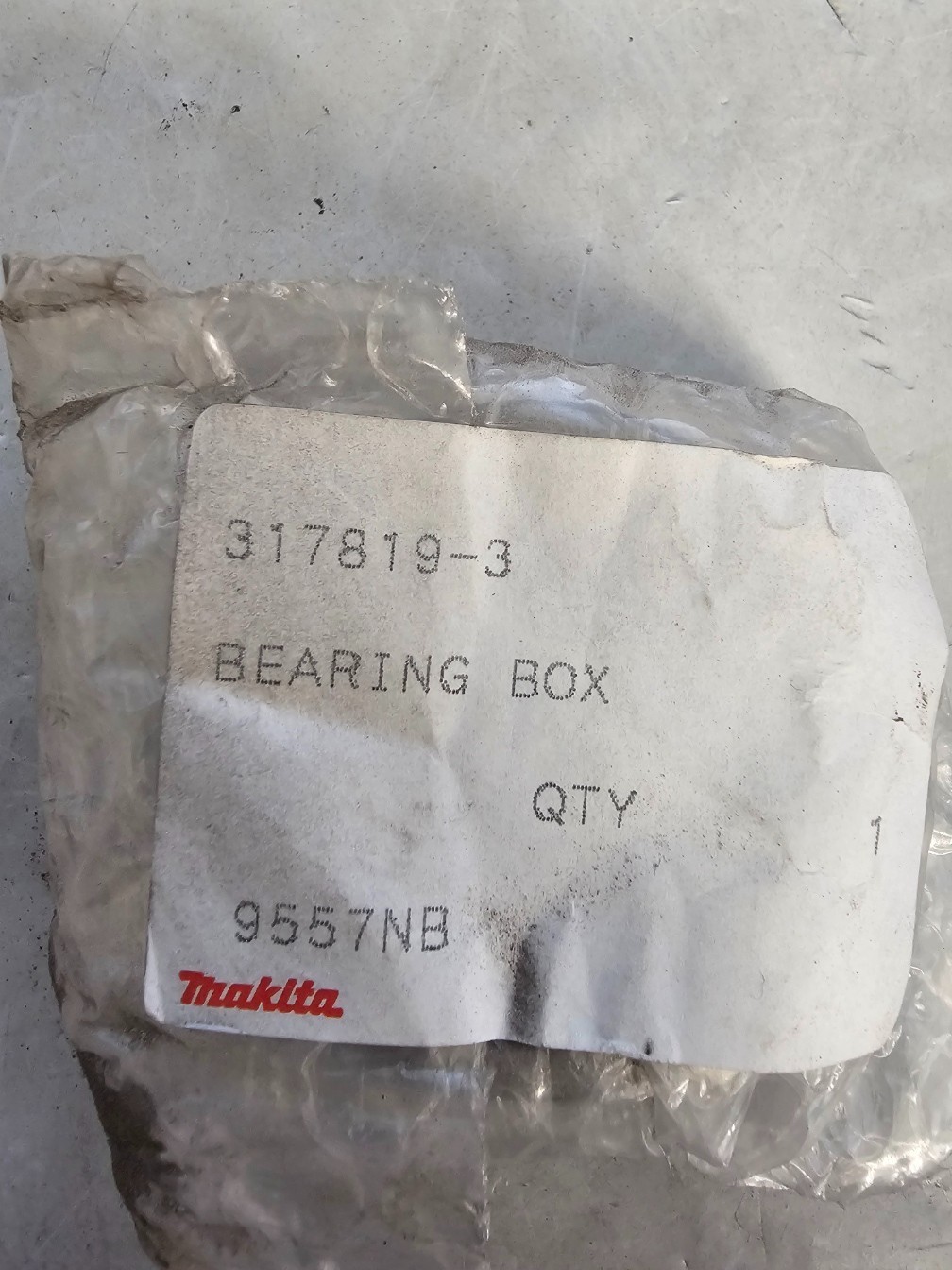 GENUINE OEM MAKITA BEARING BOX, 9557NB 317819-3