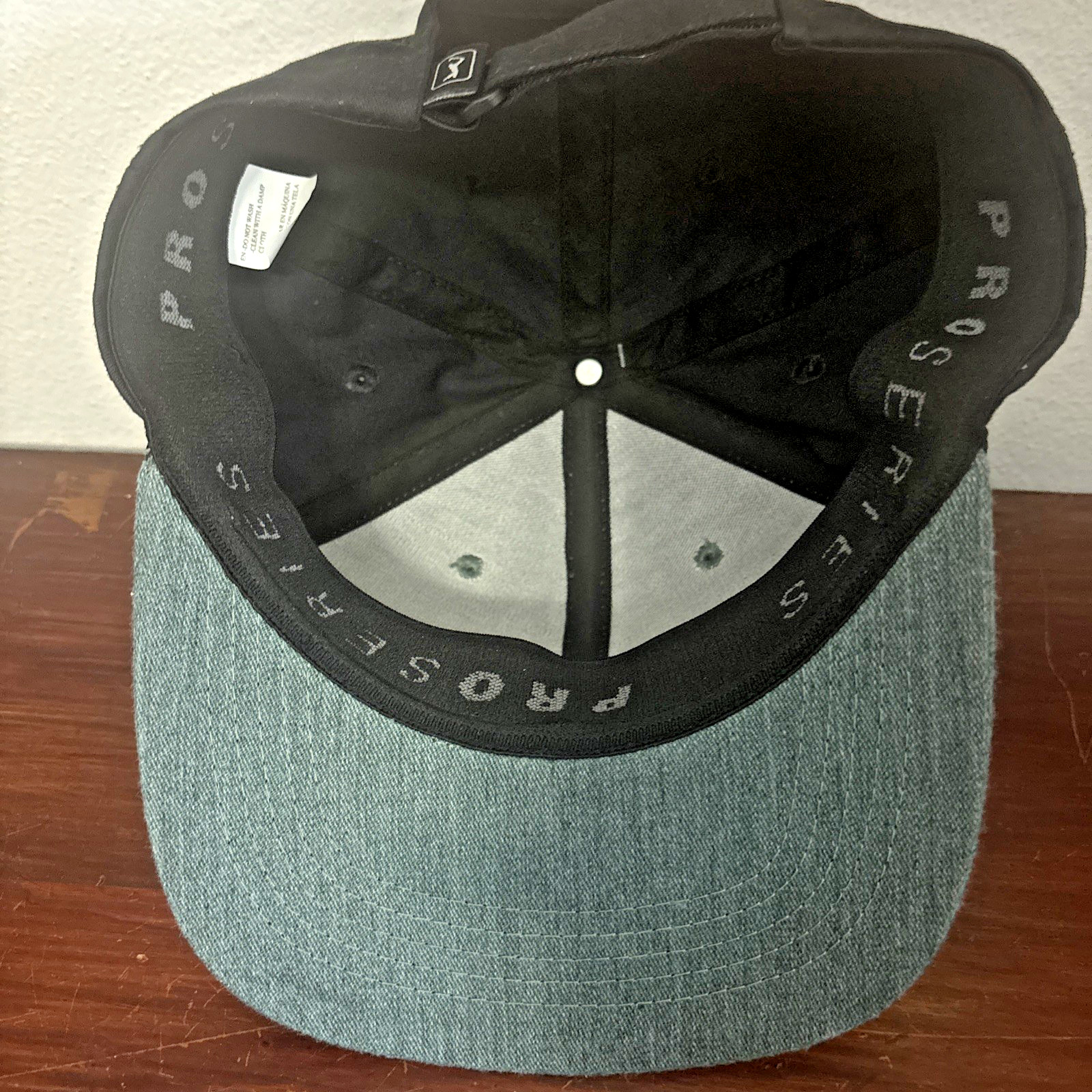 PGA Tour Golf Hat Pro Series NEW Adjustable Hat 2-Tone Gray/Black