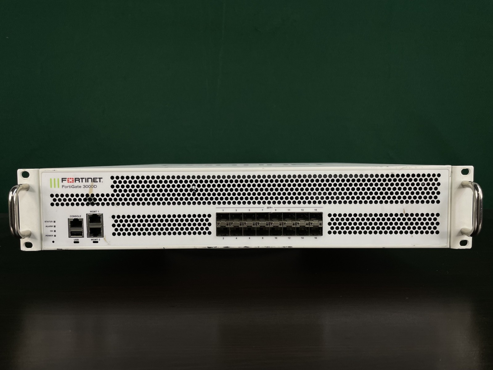 Fortinet FortiGate 3000D Firewall FG-3000D Dual Power +Ears /Registered