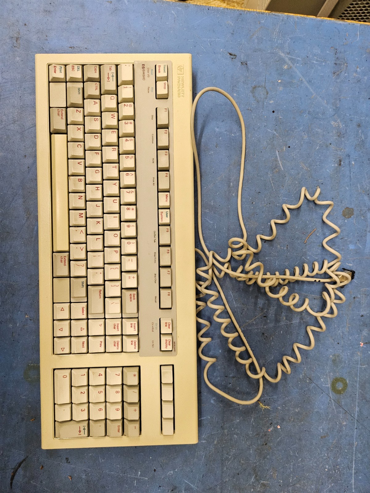 HEWLETT PACKARD  HP Apollo 9000 735/125 Workstation 46021C Keyboard