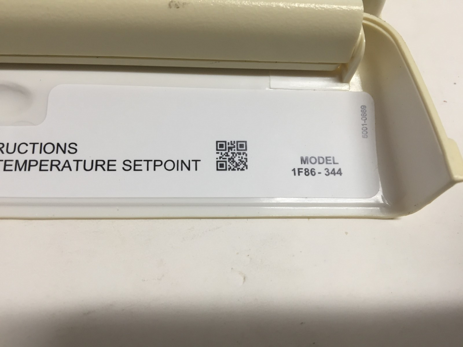 Emerson 1F86-344 Non-Programmable Thermostat for Single-Stage Systems