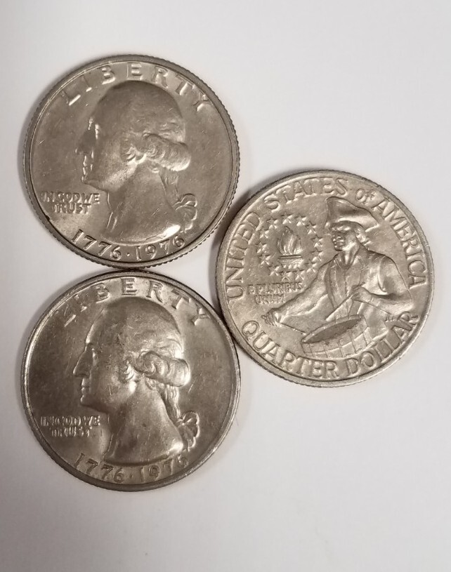 20440554 U.S. MINT 1776-1976 BICENTENNIAL QUARTERS 25C COIN PHILLY LOT OF (4) XF