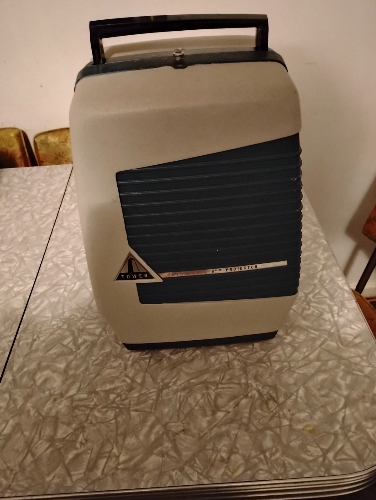 Vintage Tower Automatic Load 8mm Projector model 584.92830 Works Great