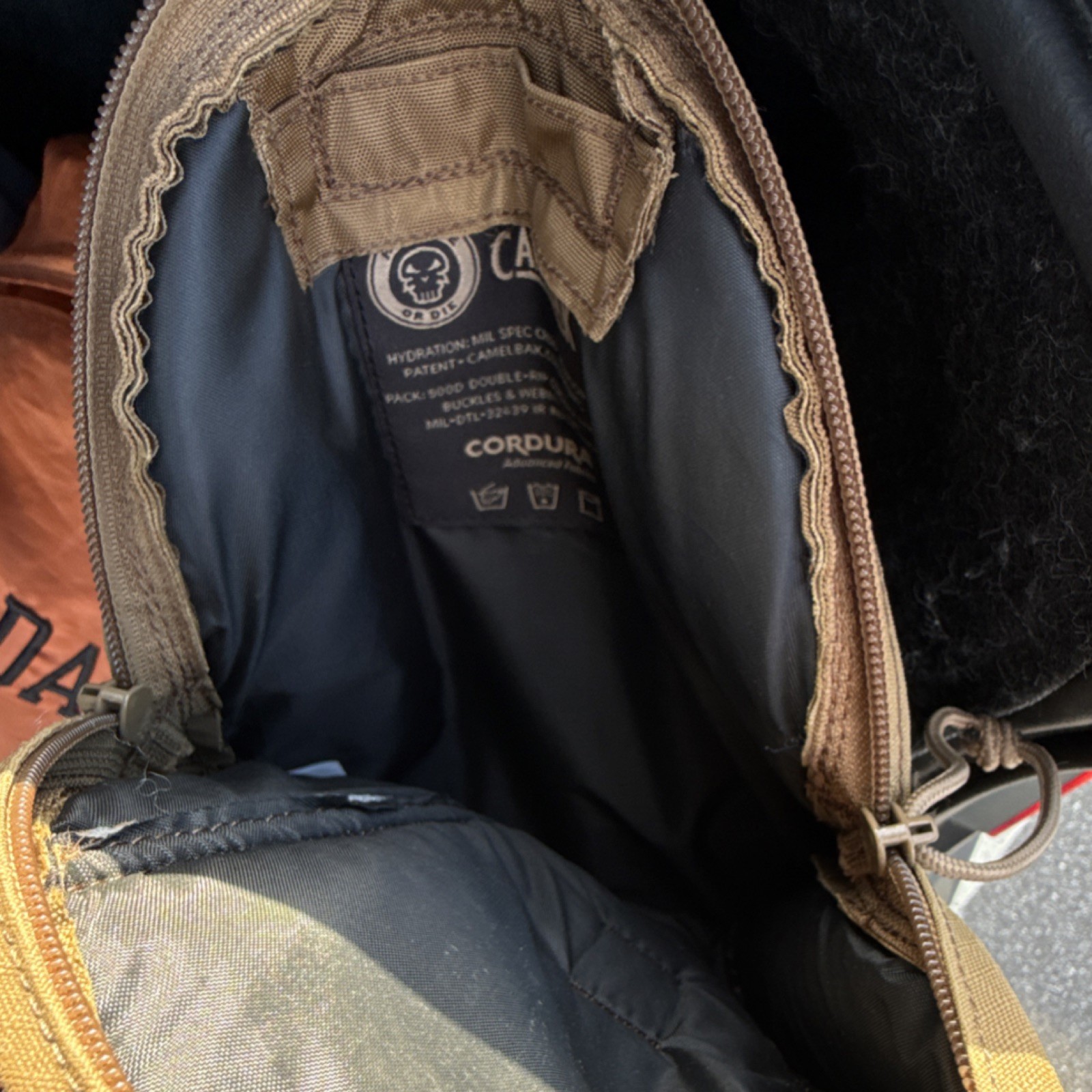 CamelBak Maximum Gear 3L Hydration Pack Tan Nylon Adjustable Straps Hiking