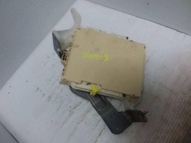 Multiplex Network Control Module Left Hand Dash Fits 15-17 CAMRY 89221-06220