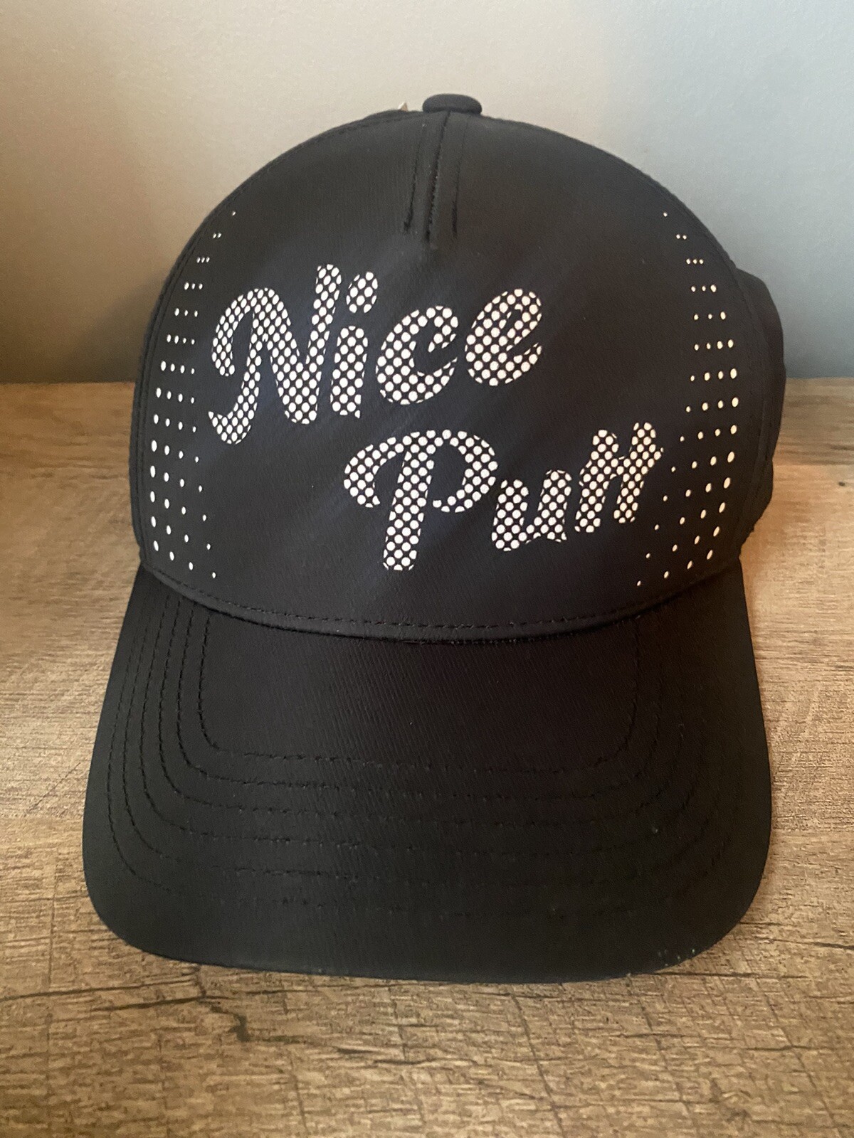 NWT Mens Golf PGA Tour Pro Series Perforated Nice Putt Hat Cap