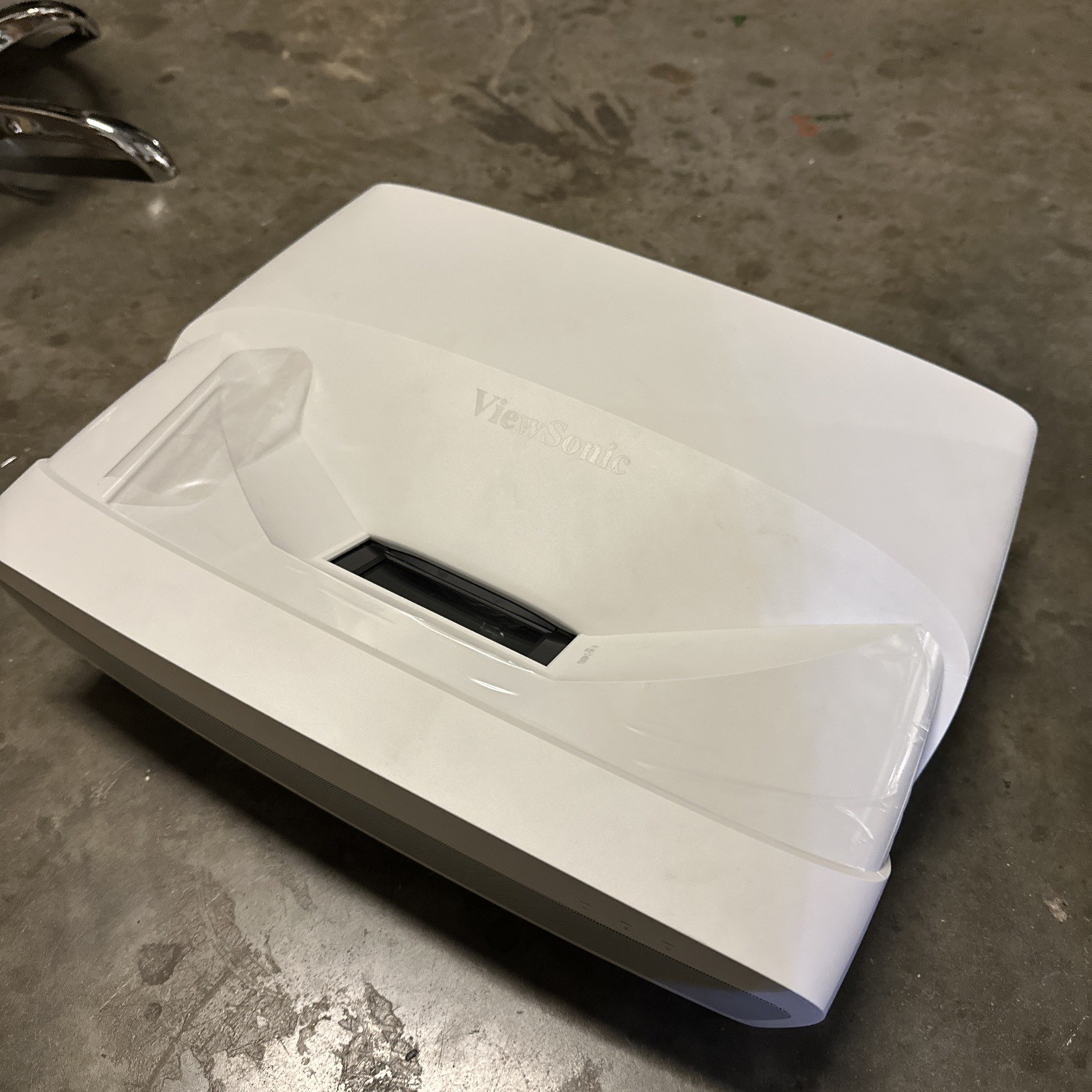 Viewsonic LS831WU 4500 Lumens WUXGA Ultra Short Throw Projector