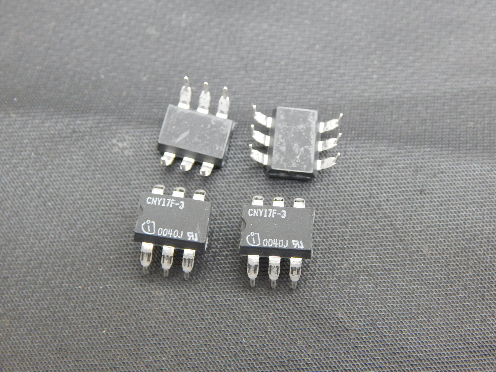 INFINION CNY17F-3X006 OPTOISOLTR 5KV TRANSISTOR 6-DIP IC - LOT OF 4 ICS