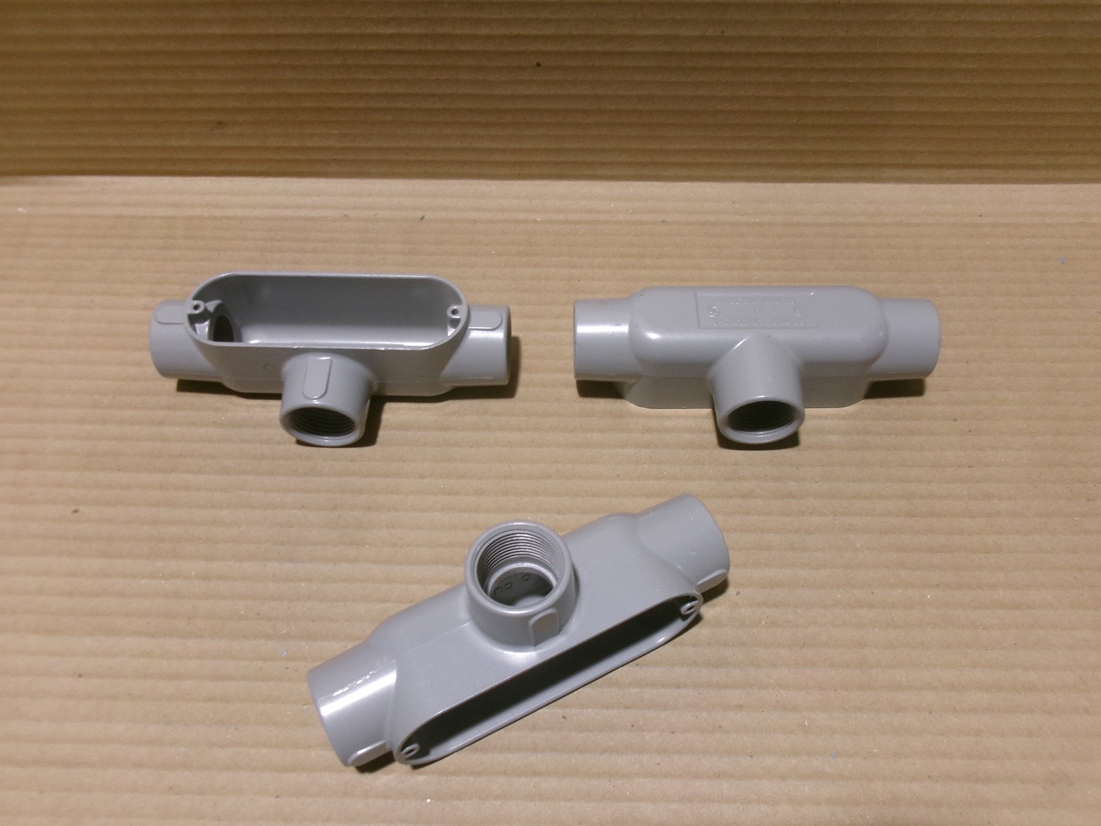 NEW Lot of 3 Appleton 1" Type T 27 Conduit Body Form 85 Cast Iron AK