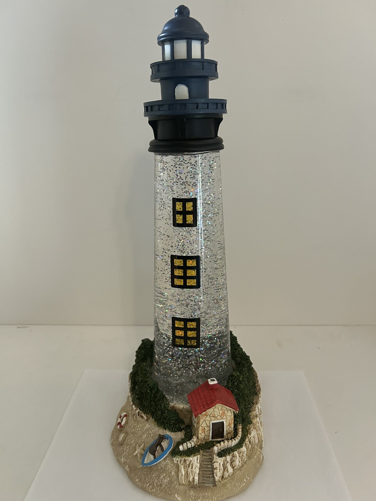 LIGHTHOUSE GLITTER GLOBE Cracker Barrel Exclusive Large Acrylic Resin New No Box