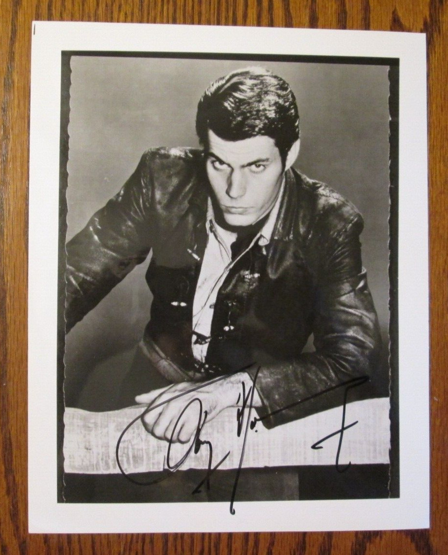 RARE TONY YOUNG Auto Signed 8 x 10 Photo ELAAN OF TROYIUS on STAR TREK