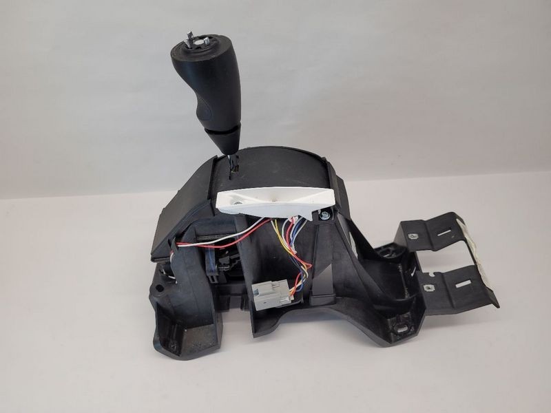 2009-2017 Jeep Patriot Automatic Floor Gear Shifter Assembly OEM