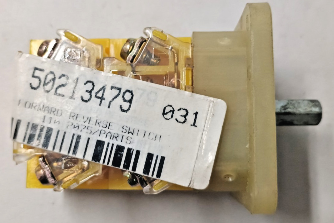 Forward/Reverse Switch 110-2075 Parts 6-CSA19 MSC 50213479