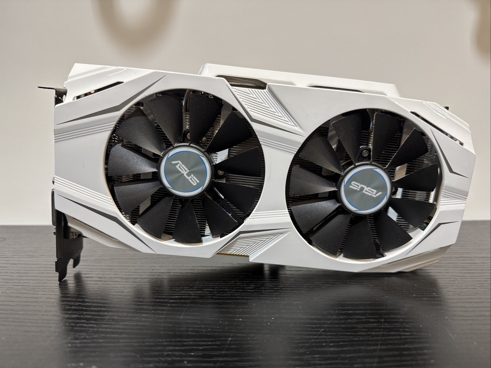 Asus GeForce GTX 1060 Dual 6GB GDDR5 Graphics Card DUAL-GTX1060-06G