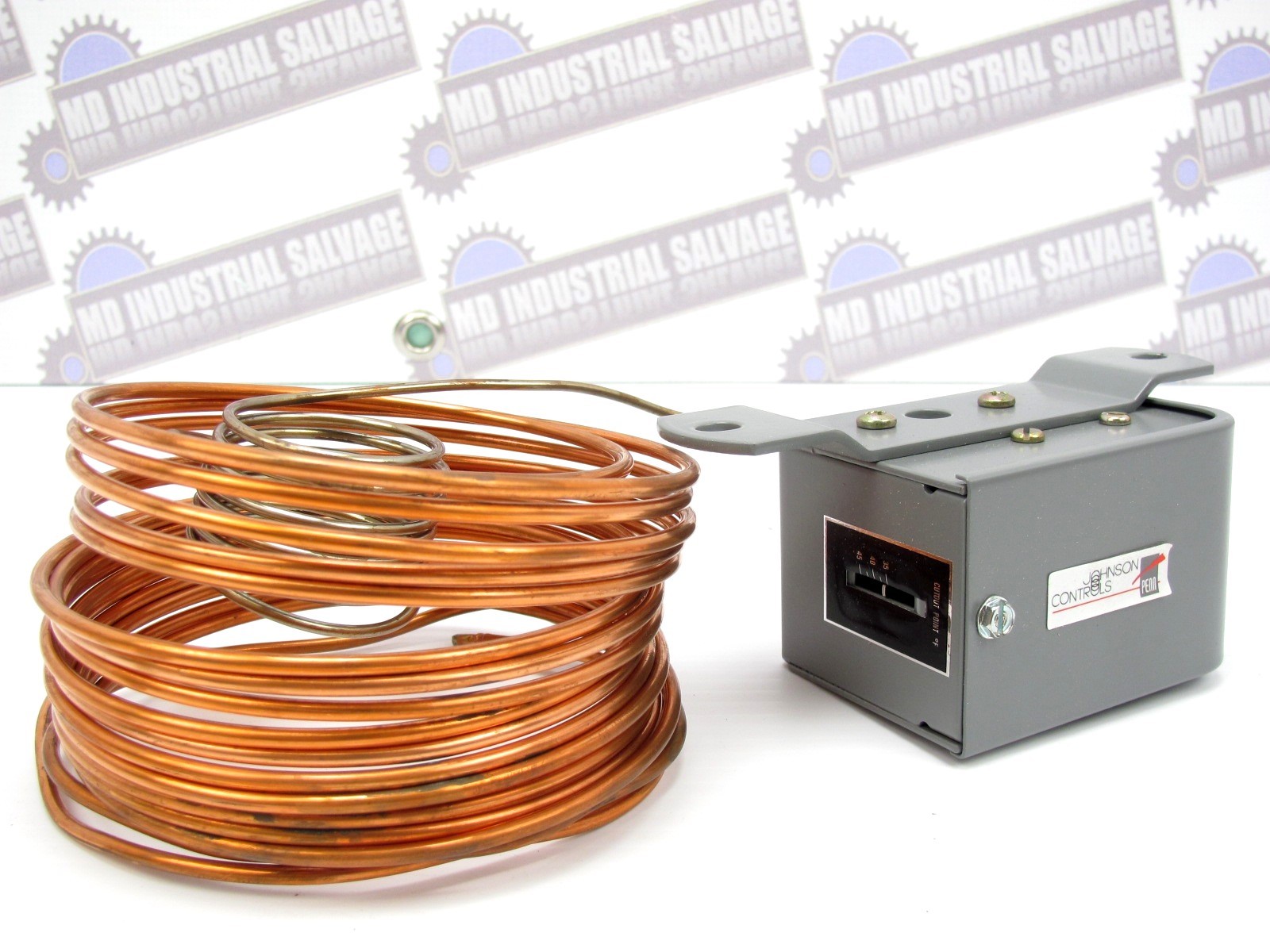 JOHNSON - A11B-1C - Freeze Stat Low Temp Cutout Control w/Auto Reset (35-45F)