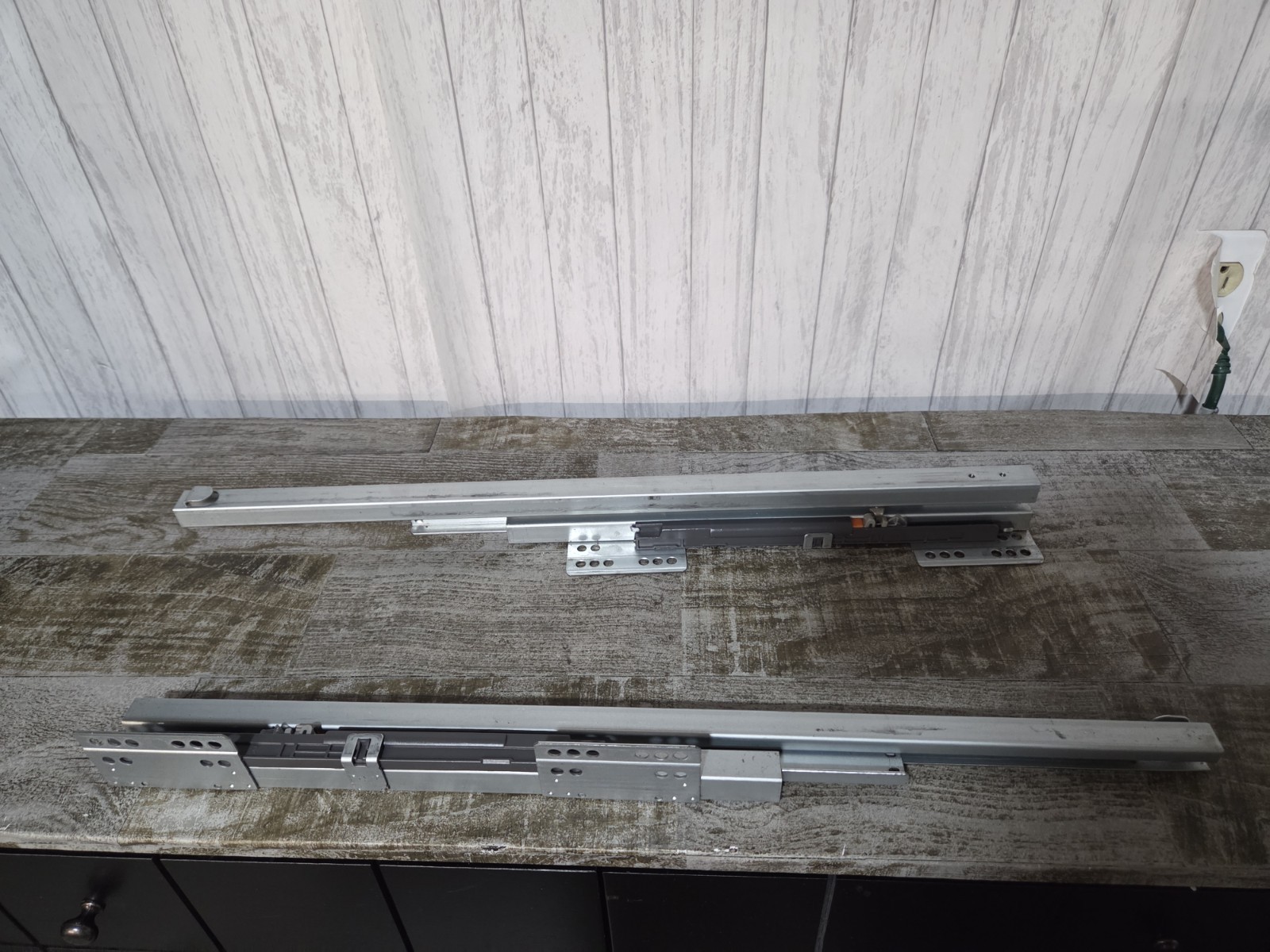 2 Soft Close Drawer Slides