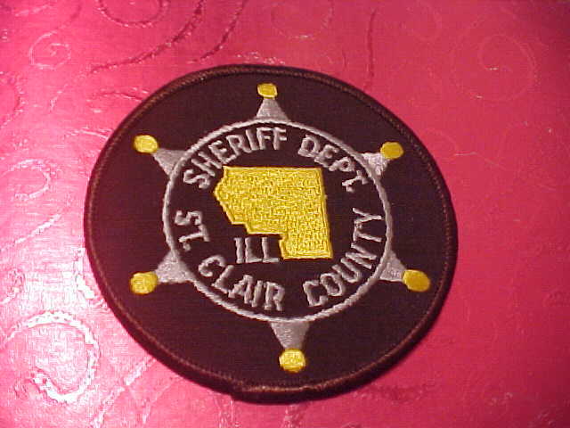 ST. CLAIR COUNTY ILLINOIS POLICE PATCH SHOULDER SIZE UNUSED 4 INCH BROWN