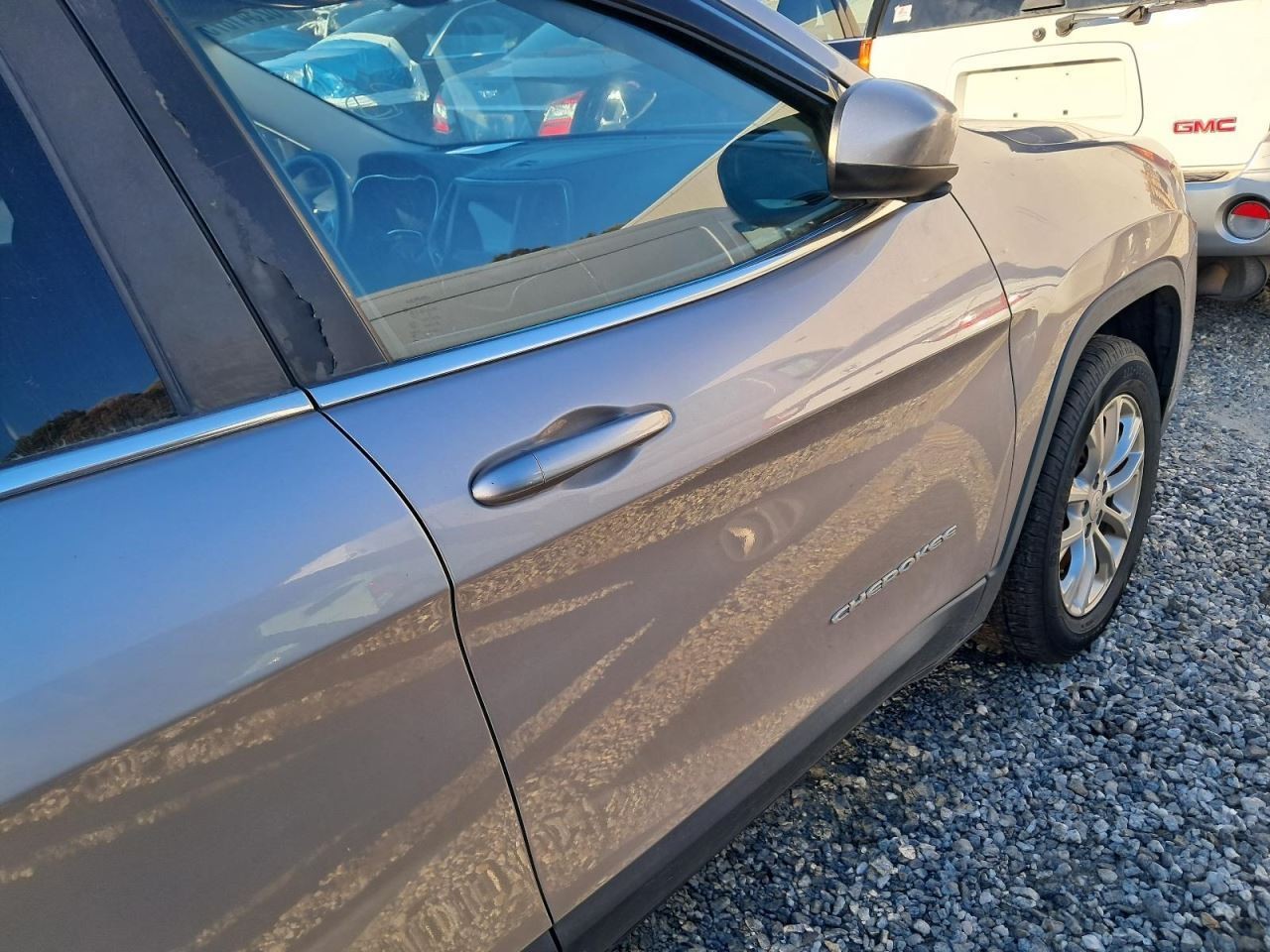 CHEROKEE 2019 Glove Box 4856684
